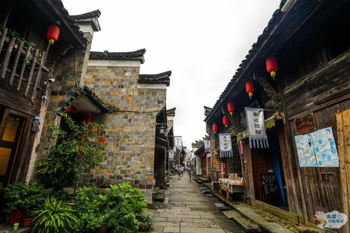 福建省政协委员、致公党福建省委会专职副主委吴棉国:启动“两国双园”建设升级版 培育新一代战略性新兴产业